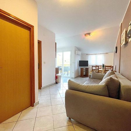 Apartments Capic Z バスカ エクステリア 写真